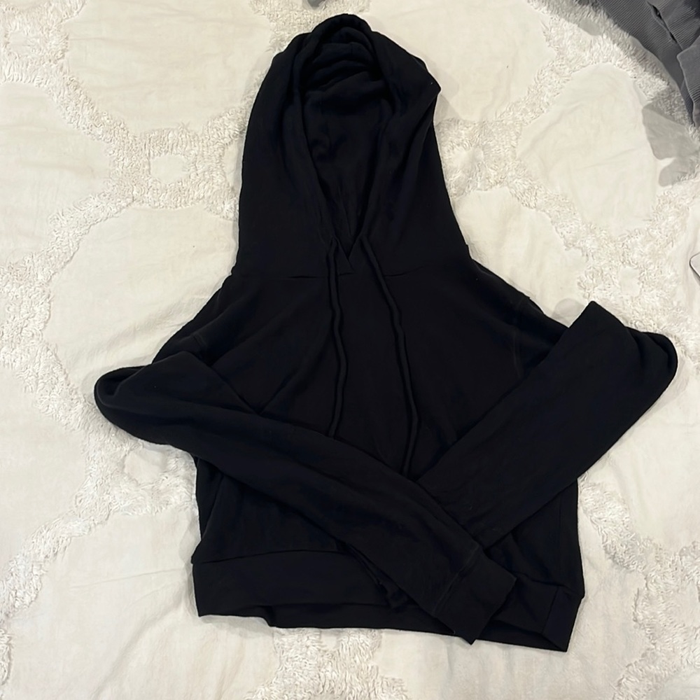 Alo yoga cropped hoodie